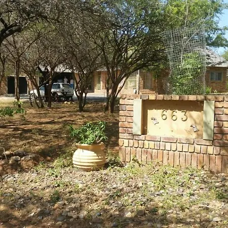 Collin'S Rest Villa Marloth Park Exterior photo